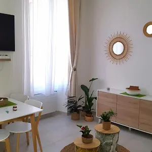  Appartement Superbe 2 Pièces Neuf à 100m De La